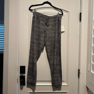 beyond yoga pants, size extra large, brand new with tags